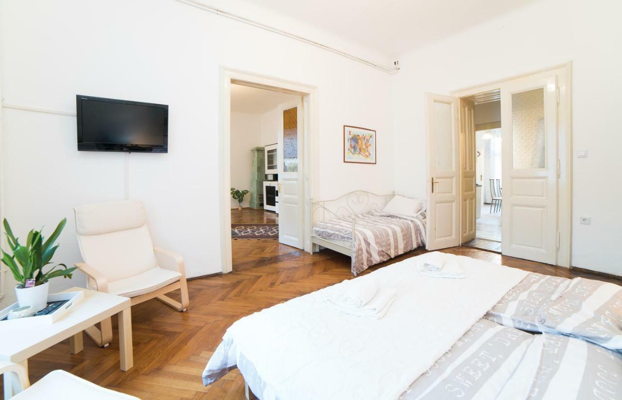 Magnus Apartment *