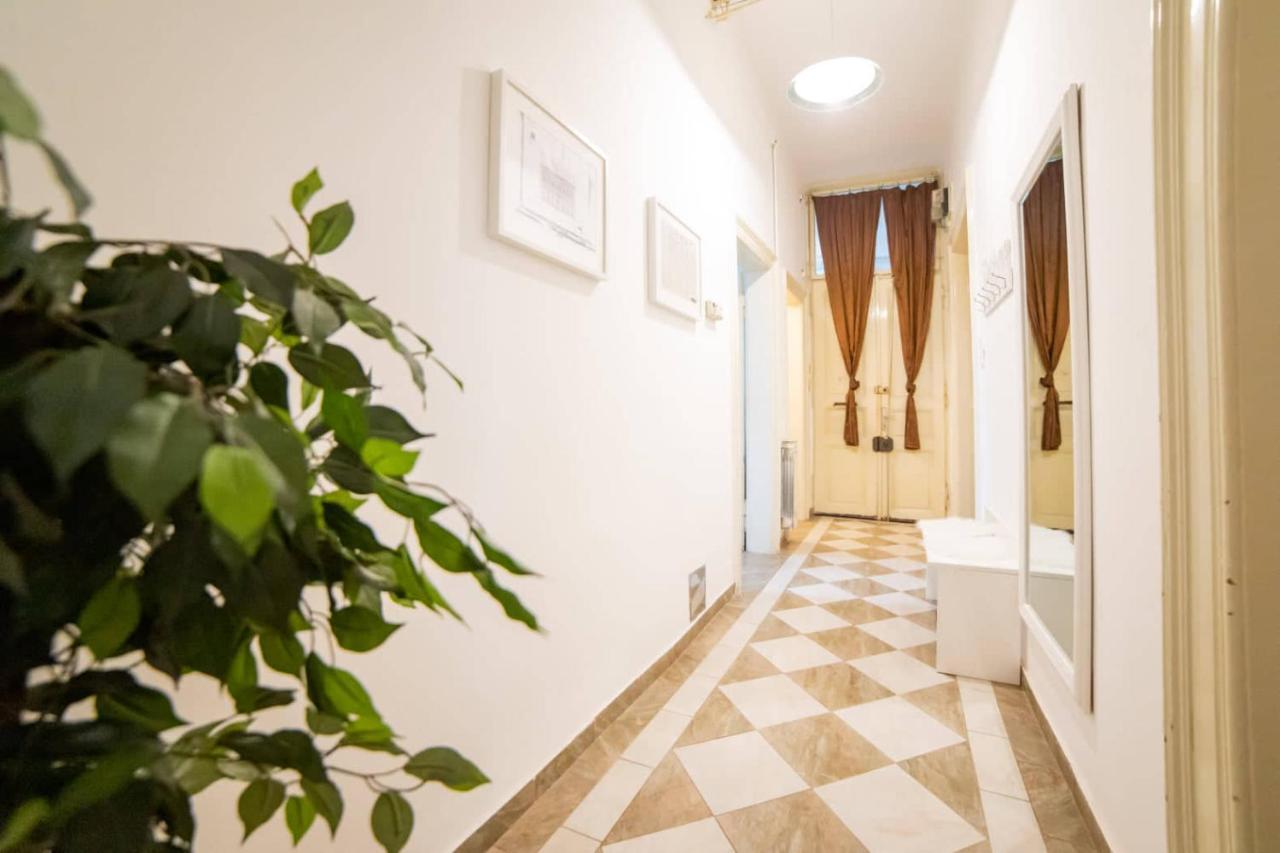 Magnus Apartment